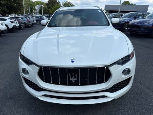 Used 2019 Maserati Levante S AWD/4WD image 2