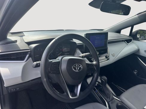 Certified 2025 Toyota Corolla SE FWD image 10