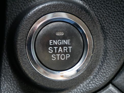 Used 2024 Subaru Outback Premium AWD/4WD image 31