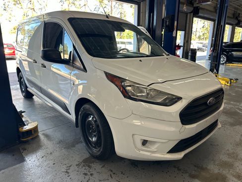 Used 2021 Ford Transit Connect XLT FWD image 2
