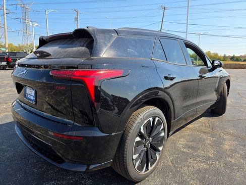 New 2026 Chevrolet Blazer EV RS image 12