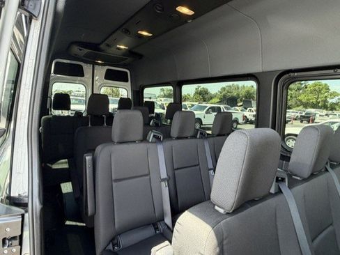 Used 2026 Mercedes-Benz Sprinter 2500 image 20