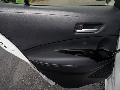 Certified 2025 Toyota Corolla SE image 11