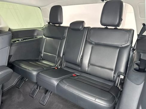 Used 2025 Ford Expedition Platinum AWD/4WD image 26