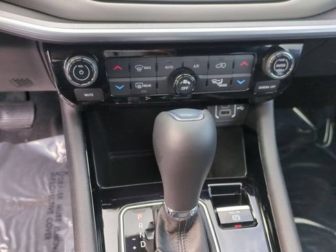 Used 2024 Jeep Compass Limited AWD/4WD image 22