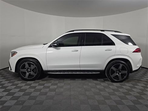 Certified 2024 Mercedes-Benz GLE 450e 4MATIC image 2