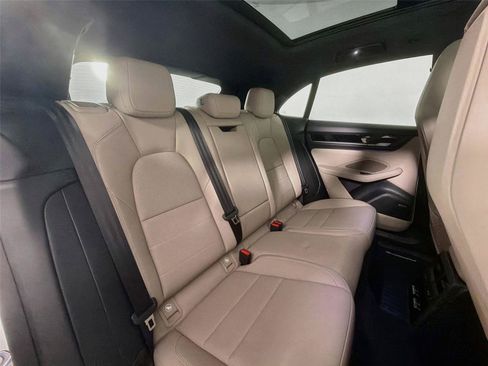 Certified 2025 Porsche Macan 4 Electric w/ Premium Package AWD/4WD image 26