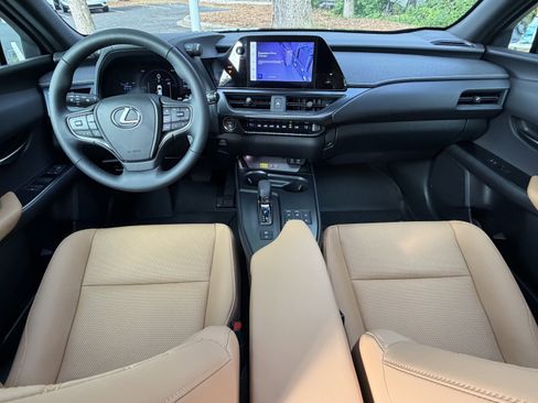 Certified 2026 Lexus UX 300h FWD image 34
