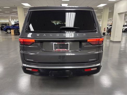 Used 2022 Jeep Wagoneer Series II image 6