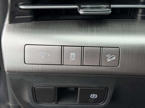 Used 2024 Hyundai Kona SEL AWD/4WD image 21