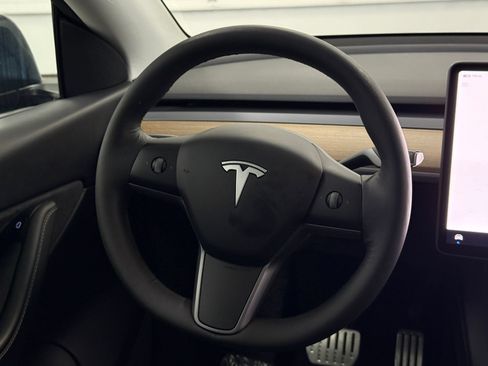 Used 2022 Tesla Model Y Performance AWD/4WD image 21