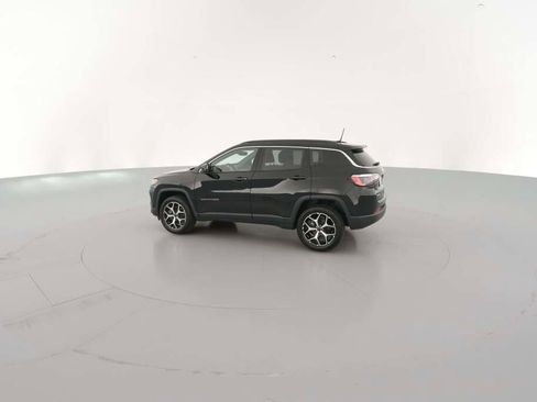 New 2026 Jeep Compass Limited image 7