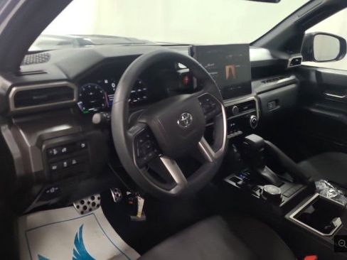 Used 2025 Toyota Tacoma SR5 image 8