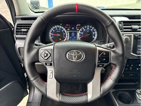 Used 2016 Toyota 4Runner Limited image 32
