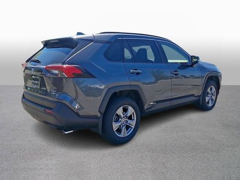 Used 2025 Toyota RAV4 XLE AWD/4WD image 4