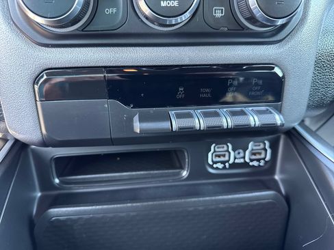 Used 2023 RAM 1500 Big Horn AWD/4WD image 21