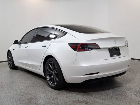 Used 2021 Tesla Model 3 Standard Range Plus image 5