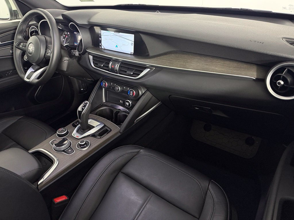 Used 2023 Alfa Romeo Stelvio Ti w/ Active Assist Plus Package AWD/4WD image 13
