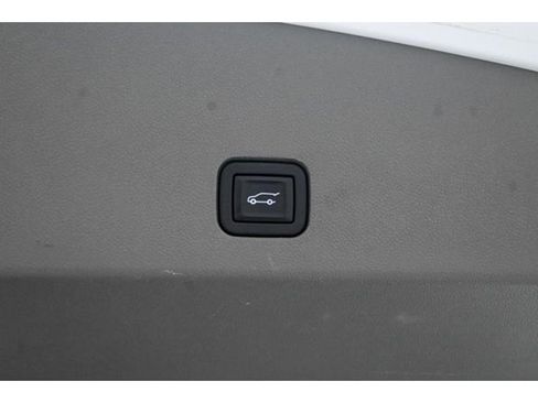 Used 2022 Cadillac XT6 Premium Luxury w/ Technology Package image 63