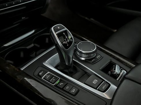Used 2018 BMW X5 xDrive50i AWD/4WD image 31