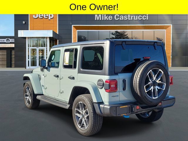 Used 2024 Jeep Wrangler Unlimited w/ Convenience Group AWD/4WD image 6