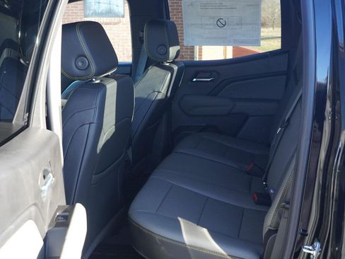 New 2026 Chevrolet Colorado ZR2 w/ Technology Package image 25