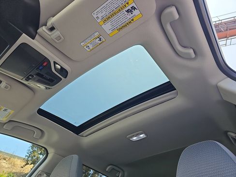 Certified 2025 Subaru Outback Premium AWD/4WD image 31
