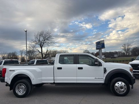Used 2022 Ford F450 XL w/ Power Equipment Group image 4