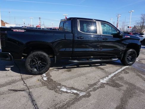 Used 2019 Chevrolet Silverado 1500 LT Trail Boss image 3