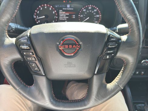 Used 2022 Nissan Frontier Pro-X image 13