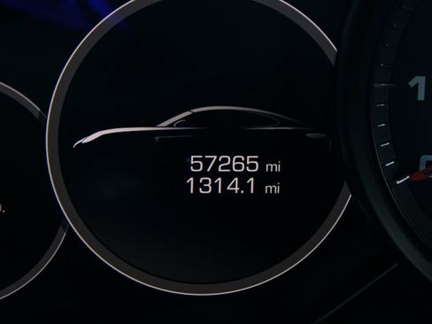 Used 2020 Porsche Panamera image 29