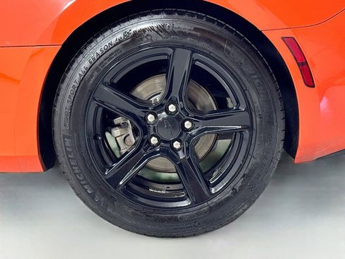 Used 2020 Chevrolet Camaro LT RWD image 9