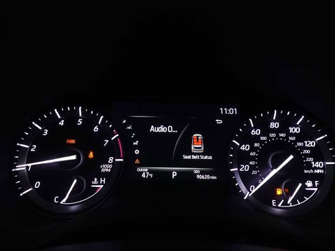 Used 2020 Toyota Highlander Platinum image 19