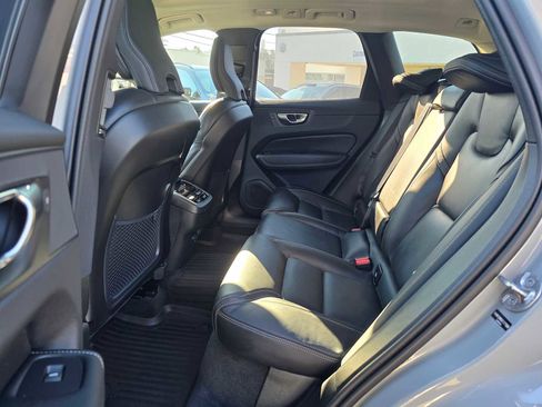 Certified 2025 Volvo XC60 B5 Ultra w/ Protection Package Premier image 16