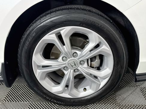 Used 2023 Honda Accord LX image 30