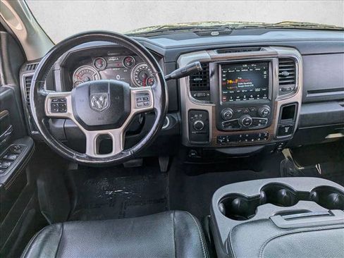 Used 2018 RAM 2500 Laramie w/ Convenience Group image 15