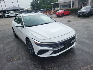 Used 2025 Hyundai Elantra SEL FWD video 2