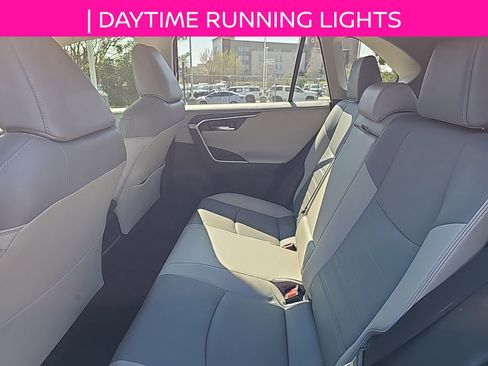 Used 2021 Toyota RAV4 Limited image 12