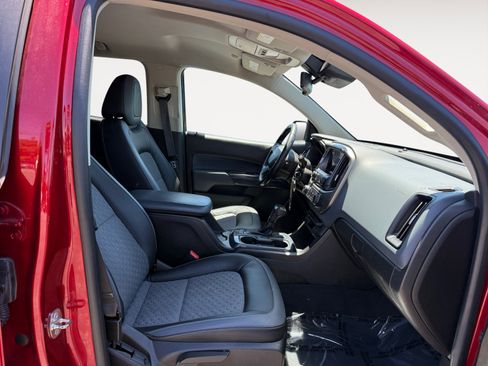 Used 2021 Chevrolet Colorado Z71 w/ Safety Package AWD/4WD image 19