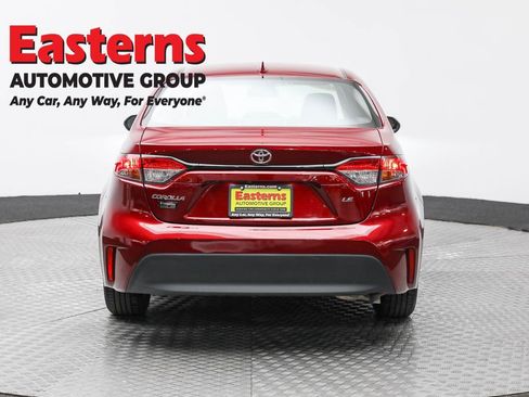 Used 2024 Toyota Corolla LE image 6