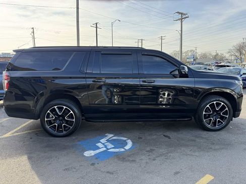 Used 2023 Chevrolet Suburban RST w/ Luxury Package image 4