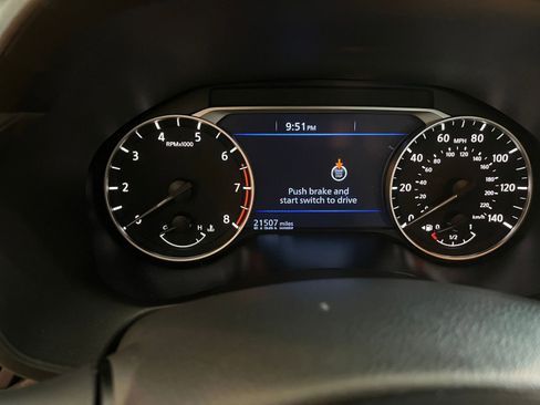 Used 2025 Nissan Altima 2.5 SV image 39