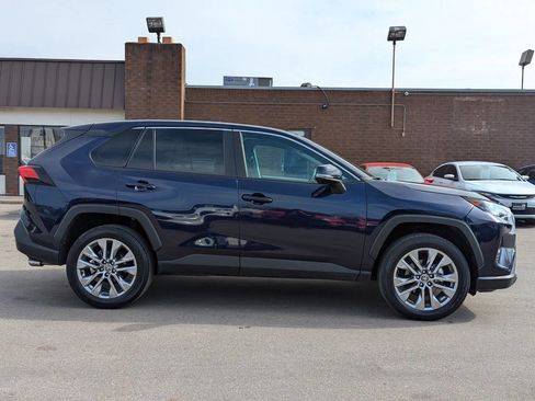 Used 2021 Toyota RAV4 XLE w/ XLE Grade Weather Package image 3