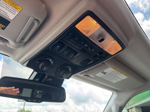 Used 2021 Toyota 4Runner TRD Off-Road Premium image 27