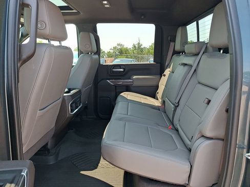 Used 2020 Chevrolet Silverado 2500 LTZ w/ LTZ Premium Package AWD/4WD image 13