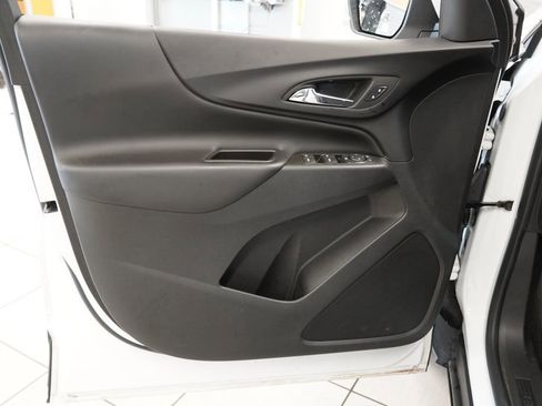 Used 2023 Chevrolet Equinox LT FWD image 17