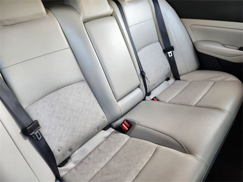 Used 2024 Nissan Altima 2.5 SL image 27