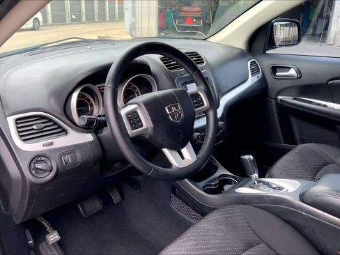 Used 2018 Dodge Journey SE w/ Popular Equipment Group image 17
