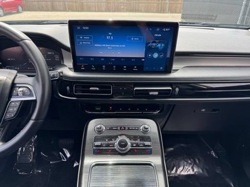 Used 2021 Lincoln Nautilus AWD w/ Equipment Group 101A image 2
