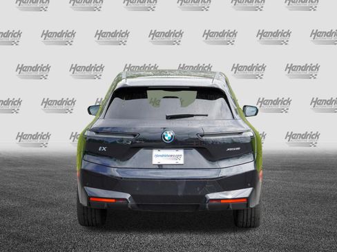 Used 2024 BMW iX xDrive50 w/ Premium Package AWD/4WD image 7